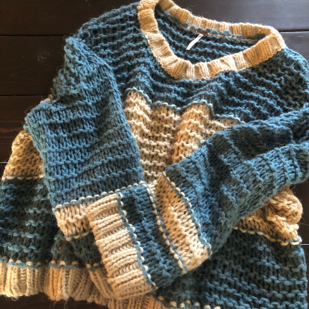 Cropped knit free people sweater
